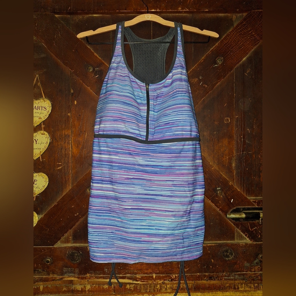 🍀3/15 Striped Blue and Purple Sleeveless Swimwear Top